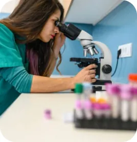 Análise de amostras no laboratório – Unidade Hortolândia